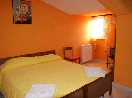 La Conca D'Oro Bed & Breakfast Altomonte Exterior foto